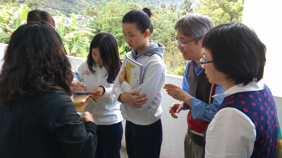 連結至辦理初次申領國民身份證發放工作按我看更多圖片