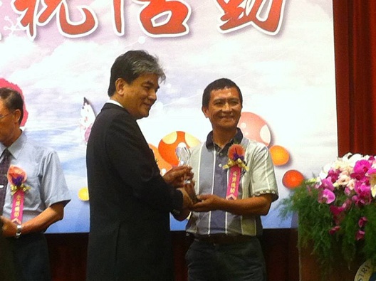 連結至本所榮獲101年度自然人憑證發證工作績優戶政機關按我看更多圖片