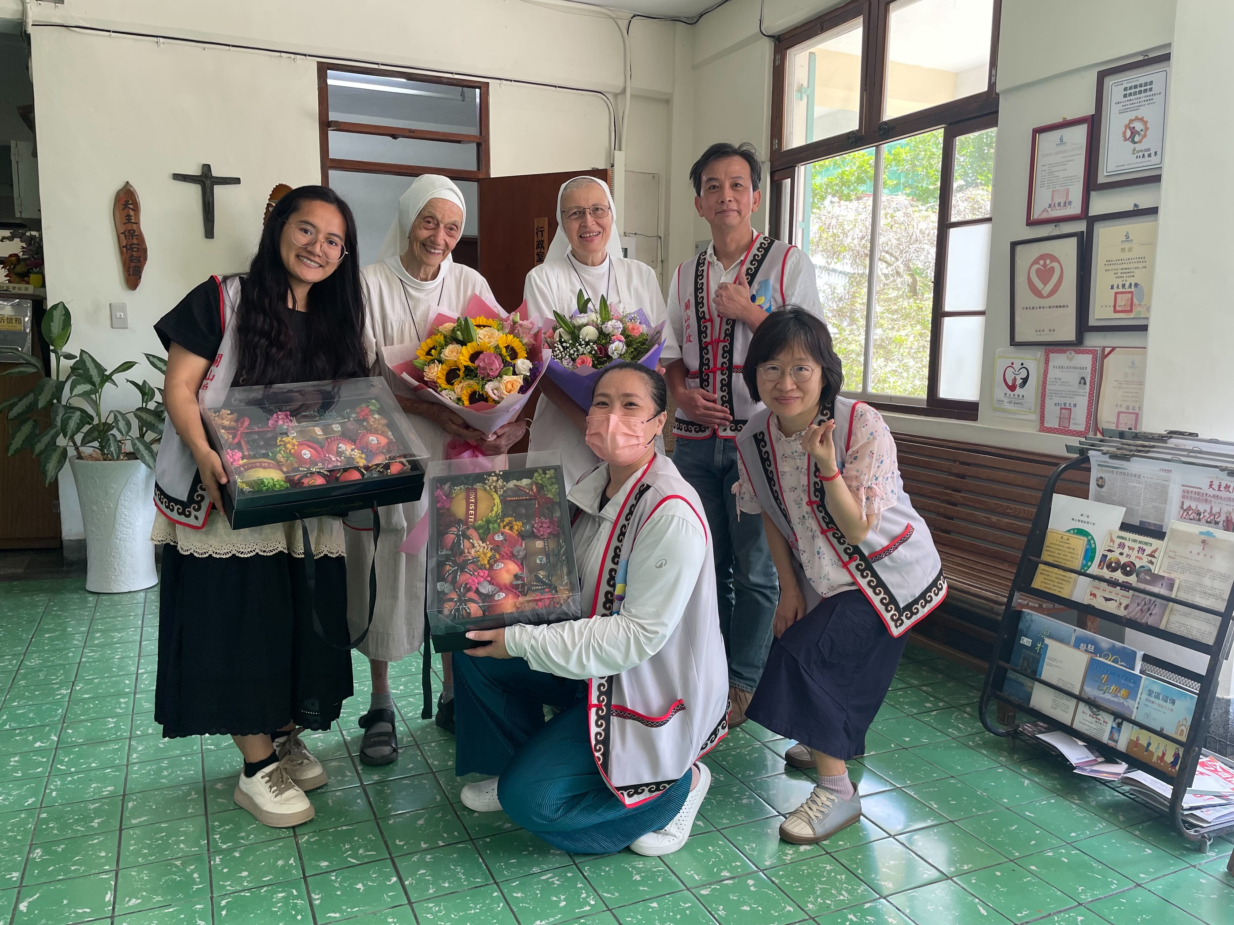 連結至以愛為名 感恩修女長年奉獻 生日祝福獻上最深敬意按我看更多圖片